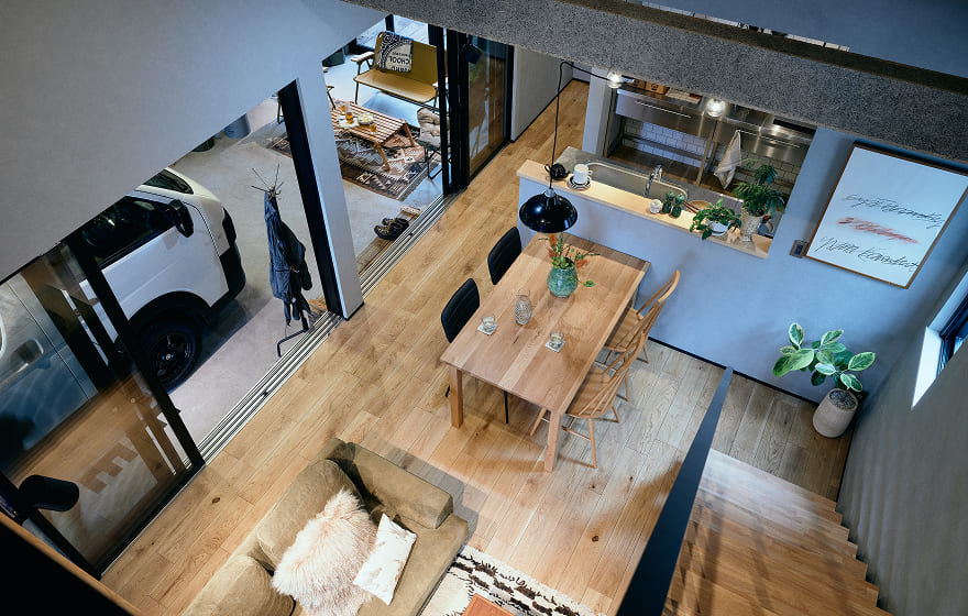 吹き抜け空間のある高断熱住宅