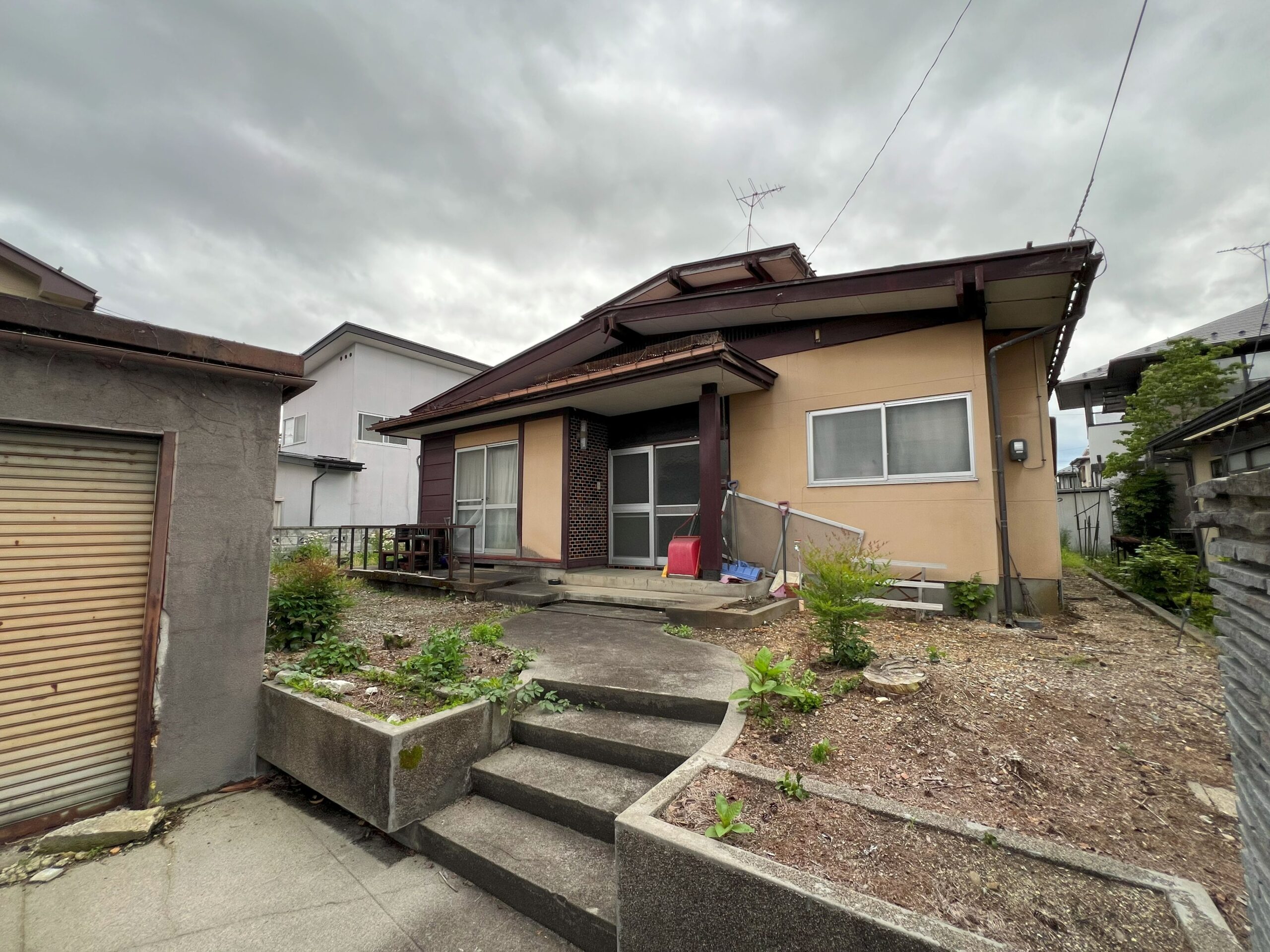 山形市長町字向河原